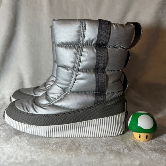 Sorel puffer boots - Picture 2 of 9